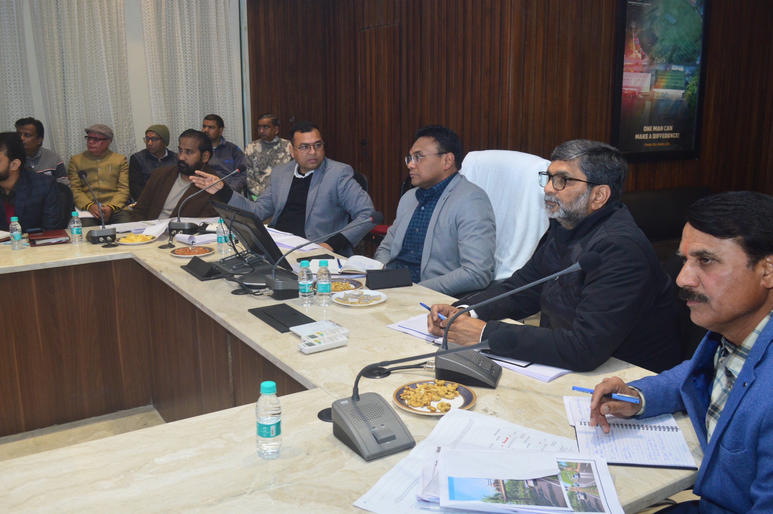 रुड़की विकास प्राधिकरण की समीक्षा बैठक