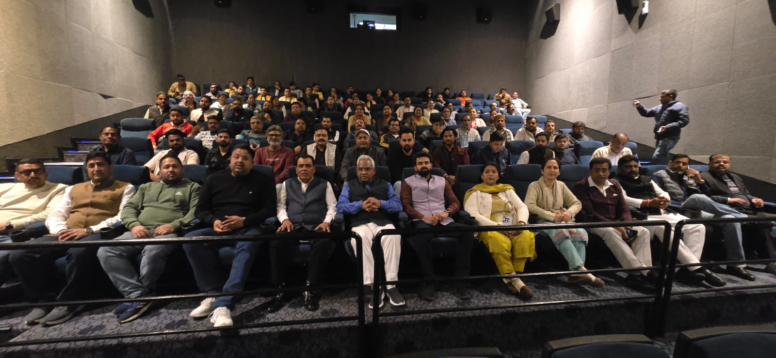 न केवल पुरातन में अपितु आज भी भारतीय जीवन पद्धति का मूल आधार है गौ माता:मदन कौशिक