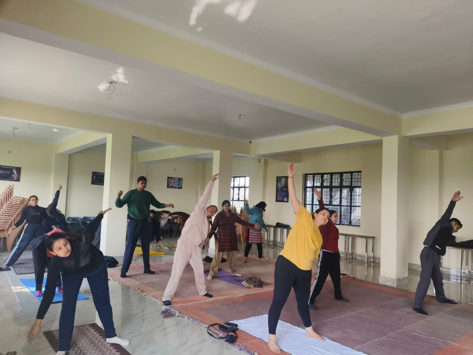 10 दिवसीय योग प्रशिक्षण शिविर का समापन”