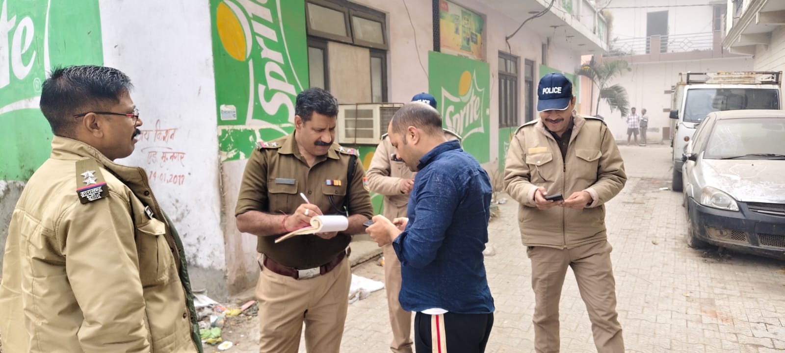 SSP हरिद्वार के निर्देश पर कोतवाली भगवानपुर पुलिस द्वारा आज प्रातःकाल चलाया गया किरायेदार/फड़/ठेली सत्यापन अभियान